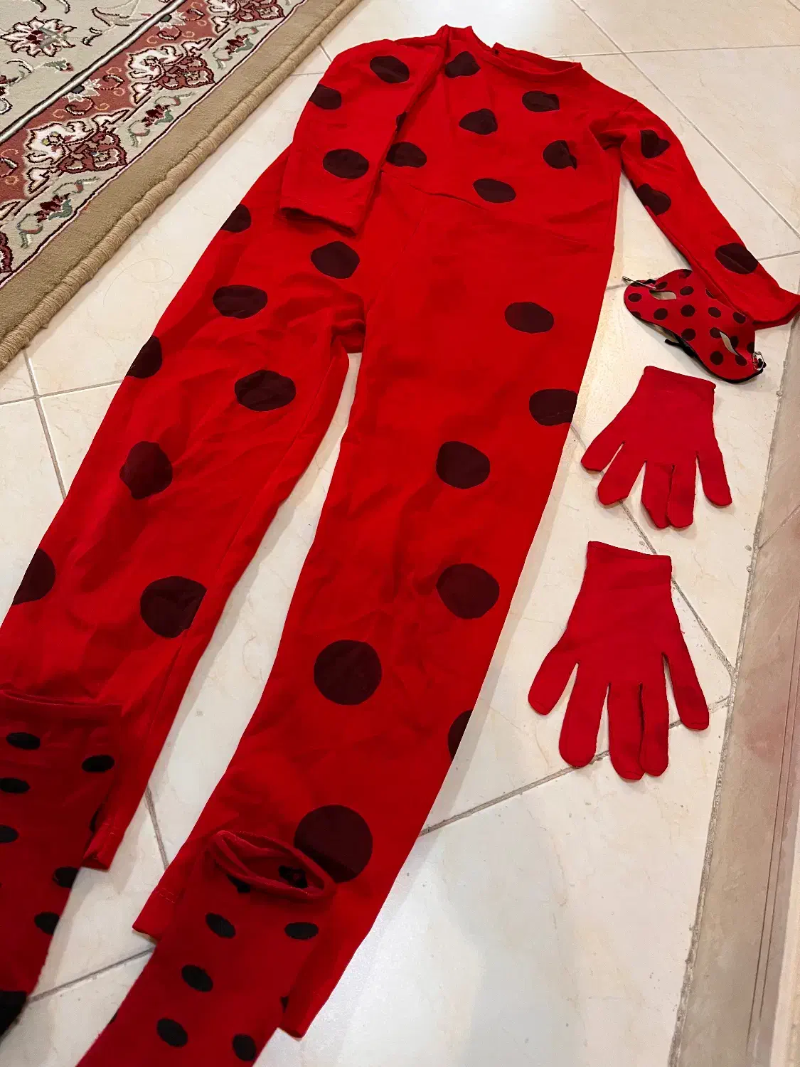 لباس دختر کفشدوزکی|کفش و لباس بچه|مشهد, تربیت (صدف)|دیوار