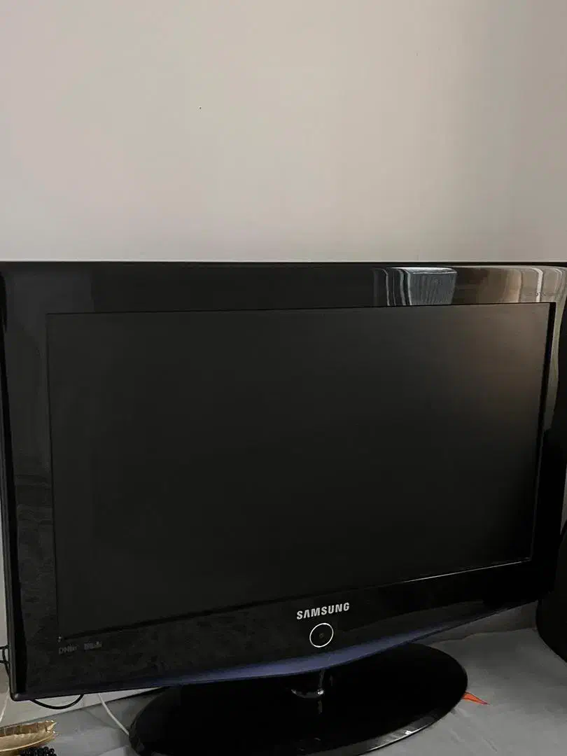 lcd سامسونگ|تلویزیون و پروژکتور|رشت, رشتیان|دیوار