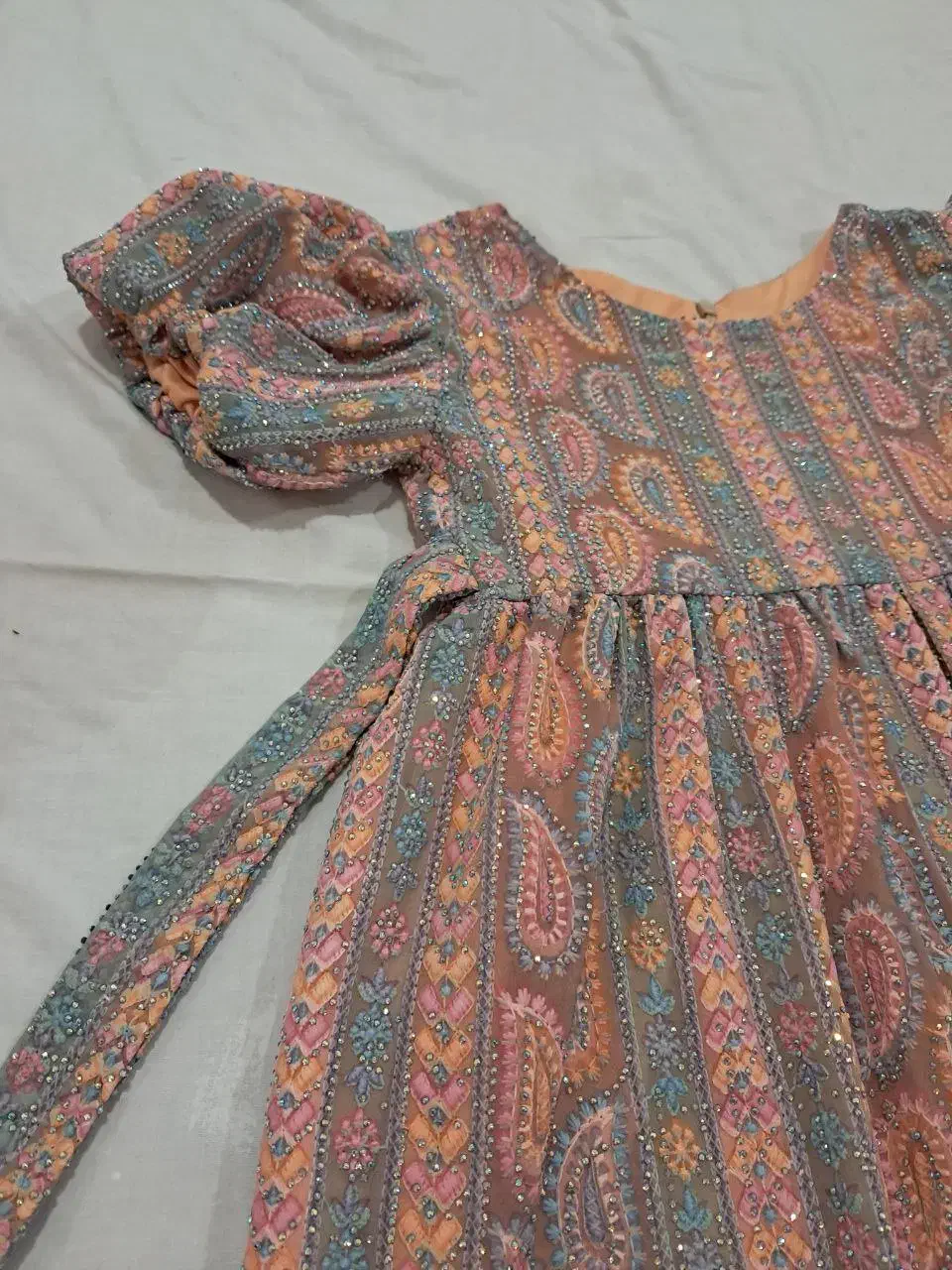 خیاطی بچگانه وزنانه|لباس|بستک, |دیوار