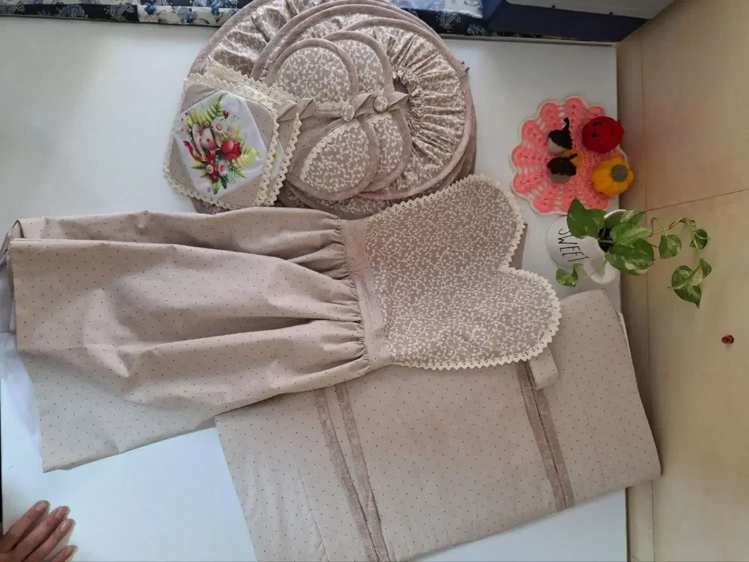 ست سرویس عروس|سفره، حوله، دستمال آشپزخانه|بیرجند, |دیوار