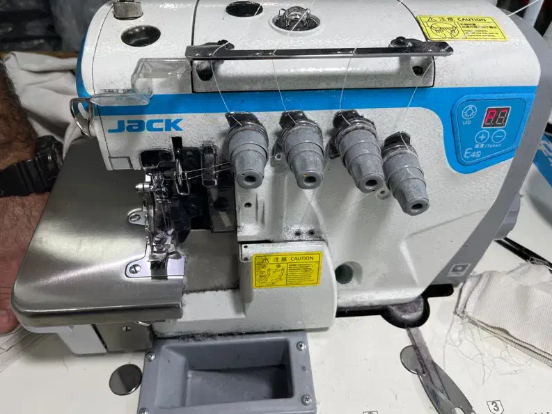 وسط کار ماهر تریکو با حقوق بالا فوری|استخدام صنعتی، فنی، مهندسی|تهران, میدان ولیعصر|دیوار