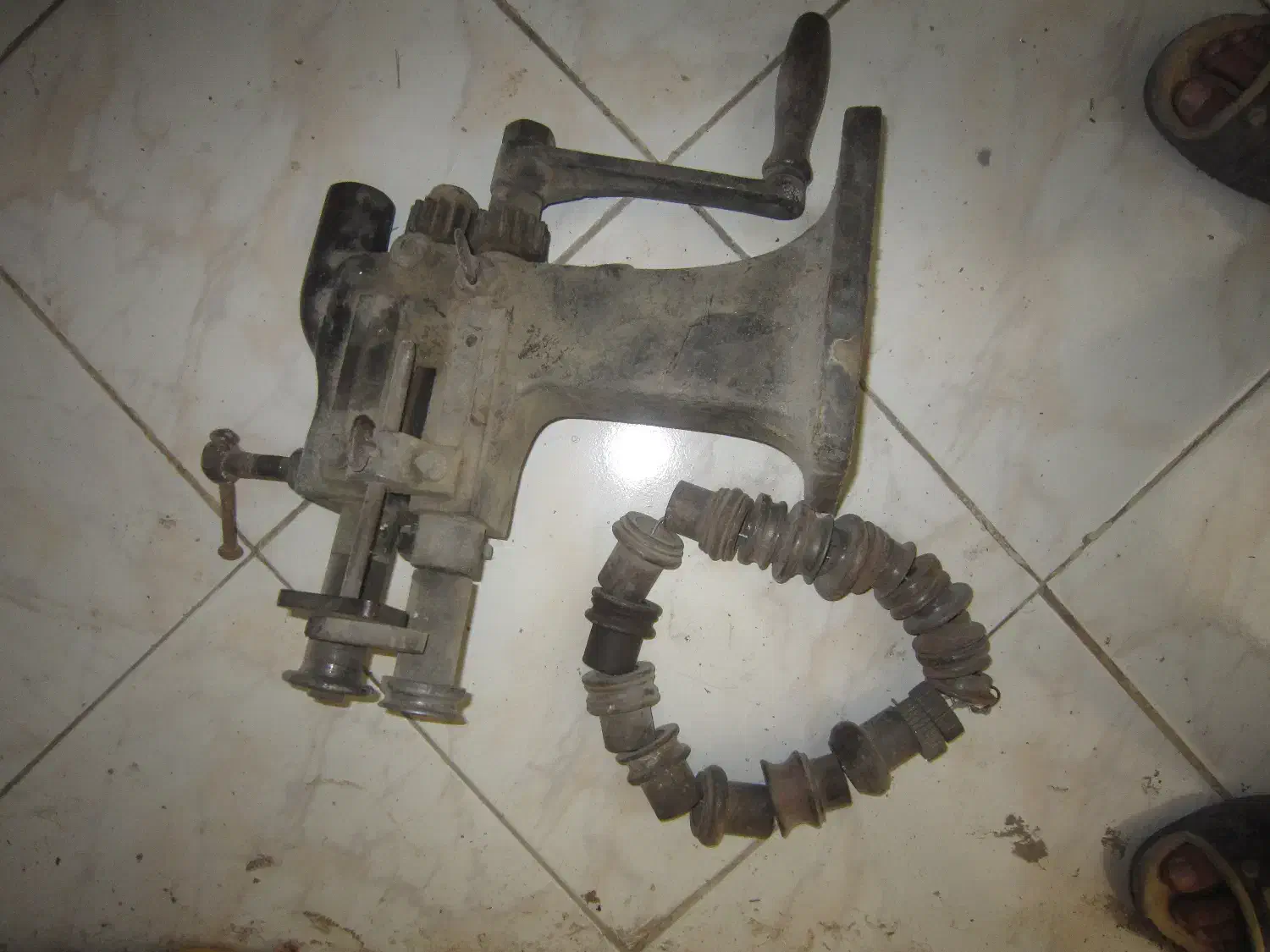 دستگاه حلب سازی یا زیگ ساخت انگلستان یا آلمان|ابزارآلات|مشهد, جاهد شهر|دیوار