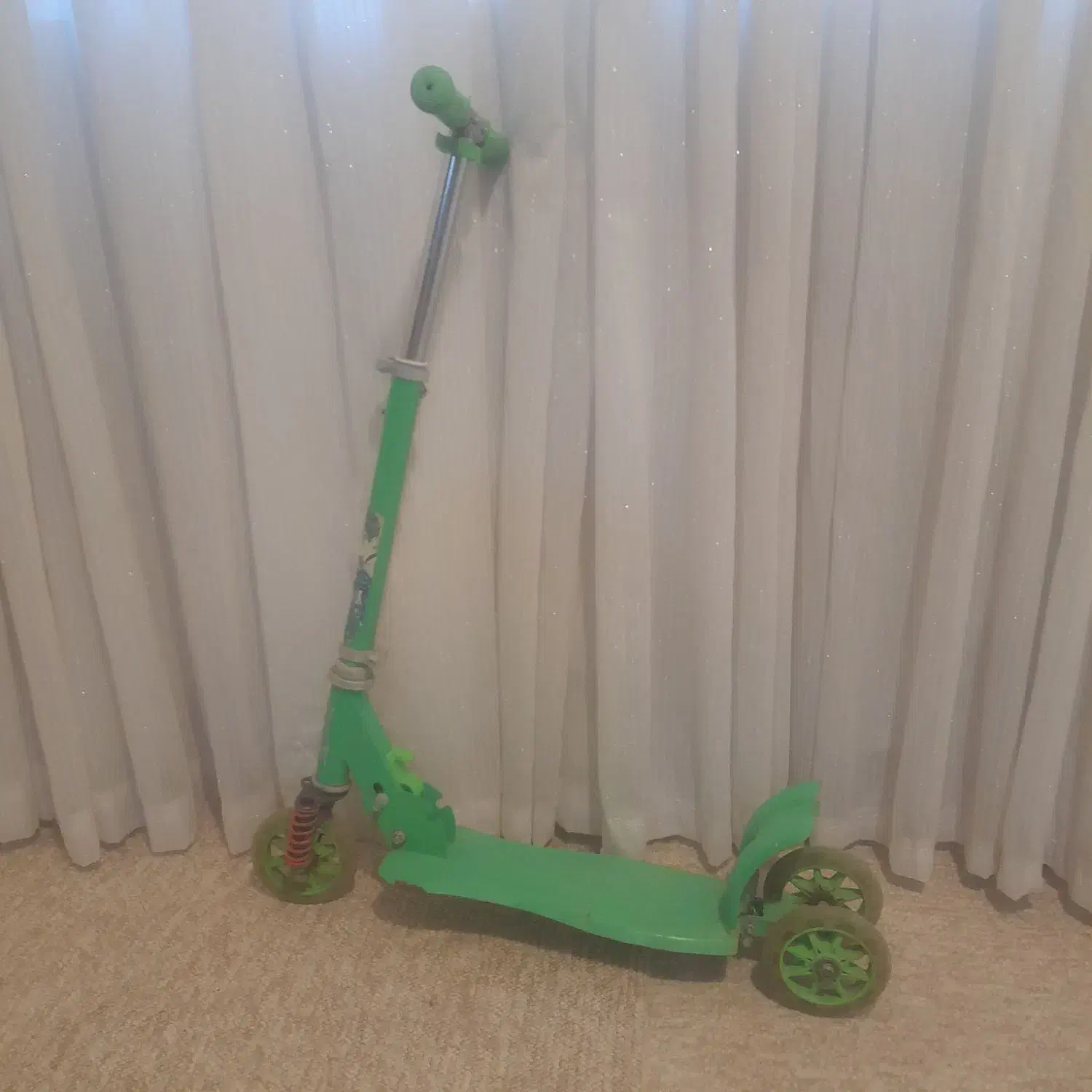 اسکوتر ۶۵۰ ت|دوچرخه، اسکیت، اسکوتر|نیشابور, بنیاد شهید|دیوار