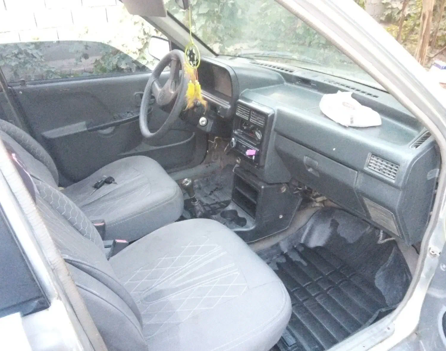 پراید مدل ۸۱ لاستیک کفی روکش تکمیل سالم|خودرو سواری و وانت|جوین, |دیوار