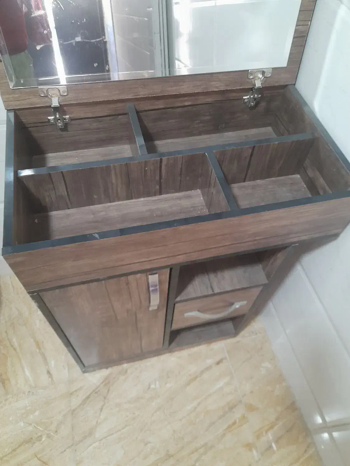 میزآرایشی سالم|بوفه، ویترین، کنسول|رباط‌کریم, الارد|دیوار