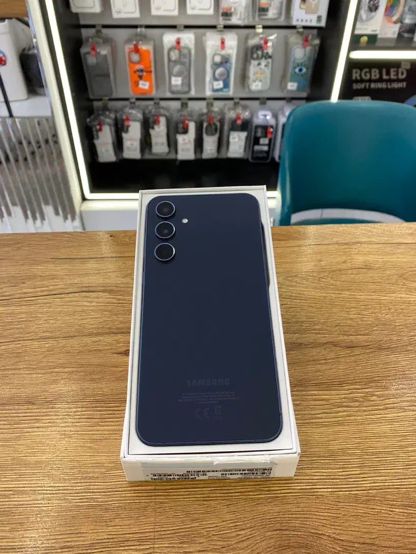 A55 256|موبایل|اصفهان, چرخاب|دیوار