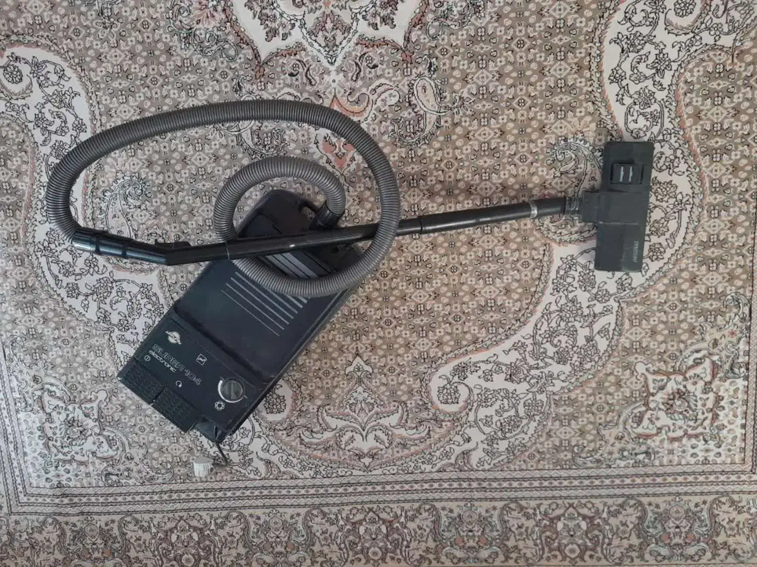 فروش ماشین لباس شویی دوقلو وجاروبرقی و لوستر|جاروبرقی، جارو شارژی، بخارشو|ملایر, |دیوار