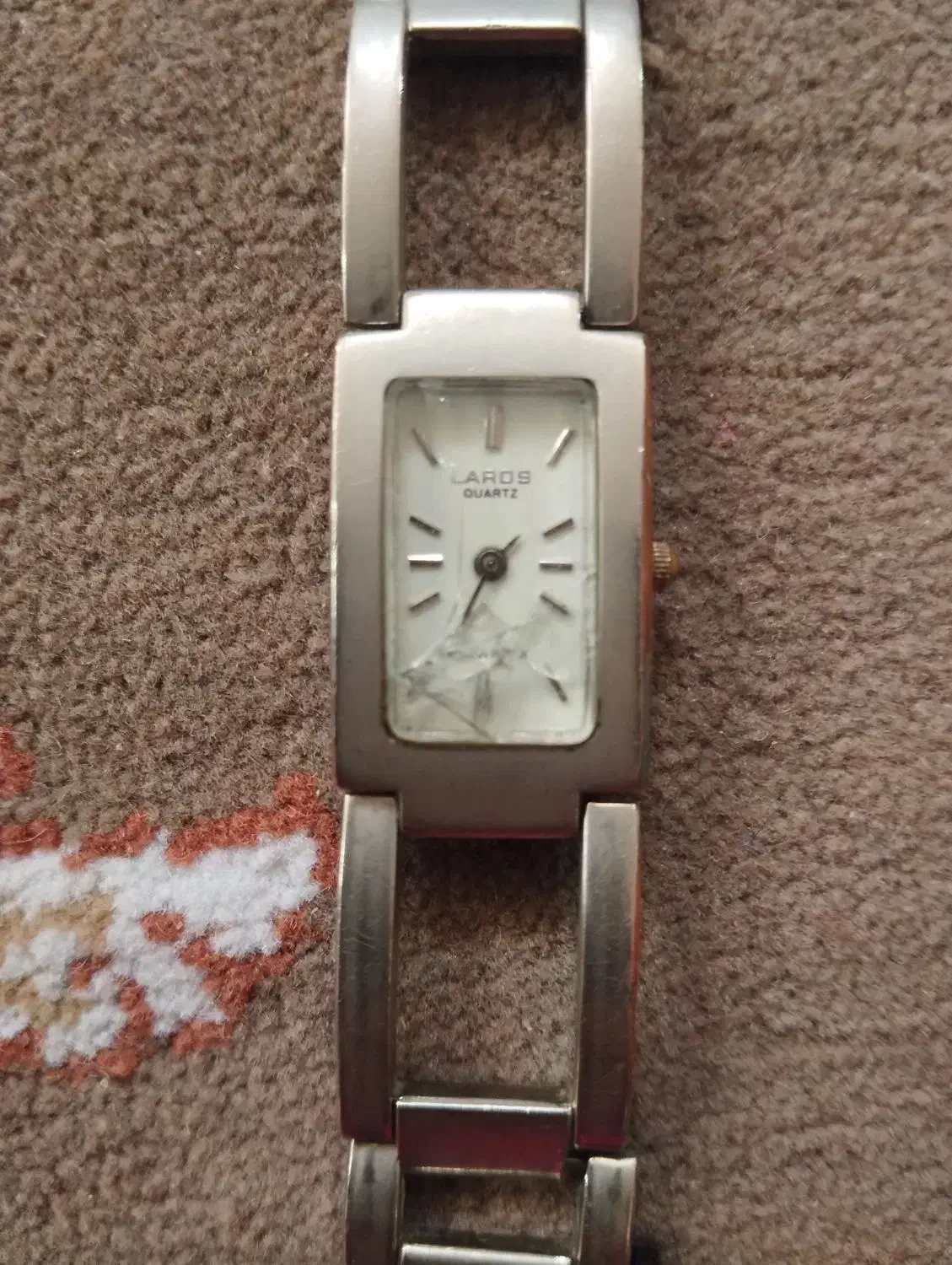 ساعت زنانه اصل ژاپن مارک لاروس|ساعت|یزد, |دیوار