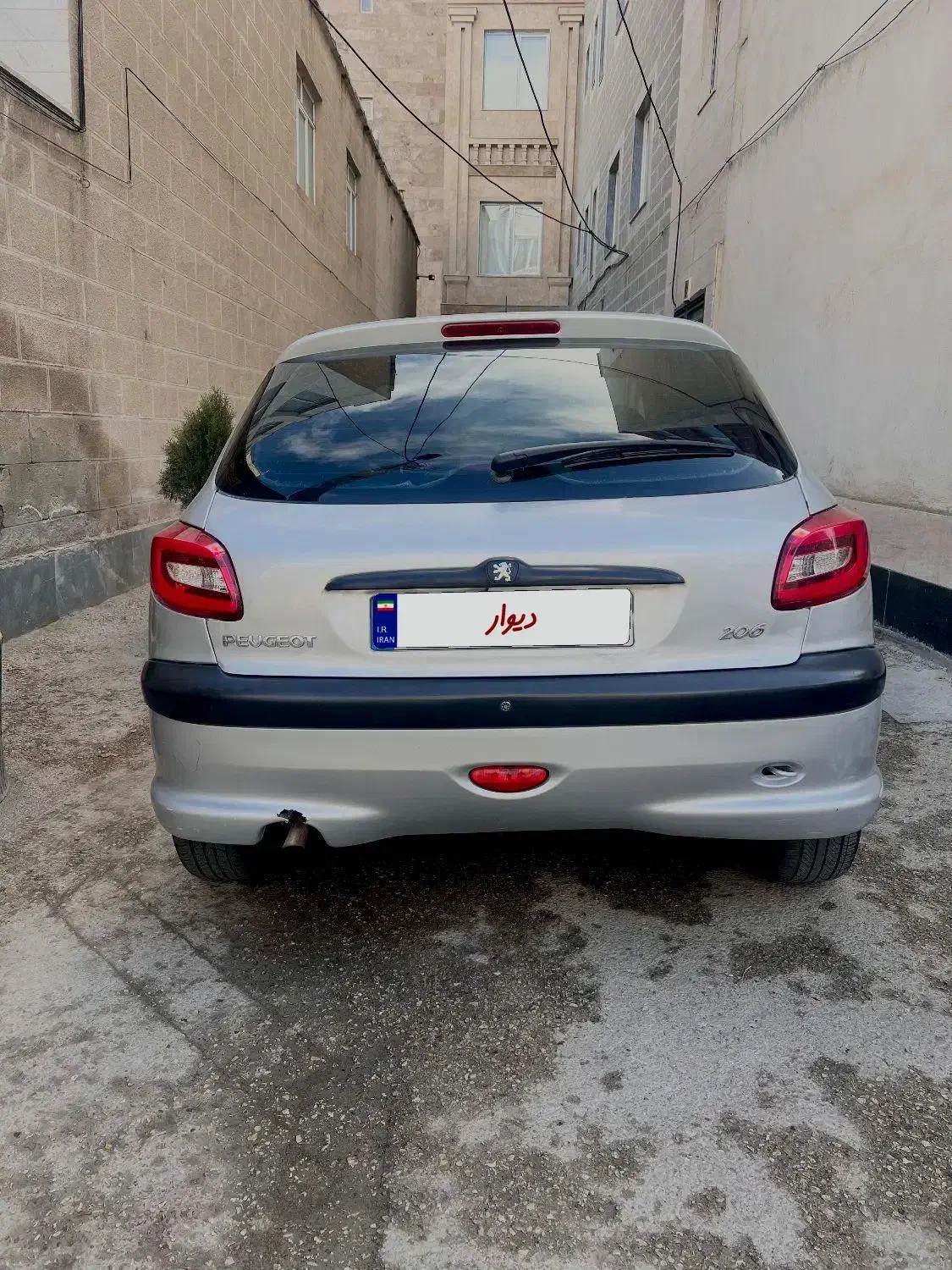 ۸۱ فرانسه|خودرو سواری و وانت|اردبیل, |دیوار