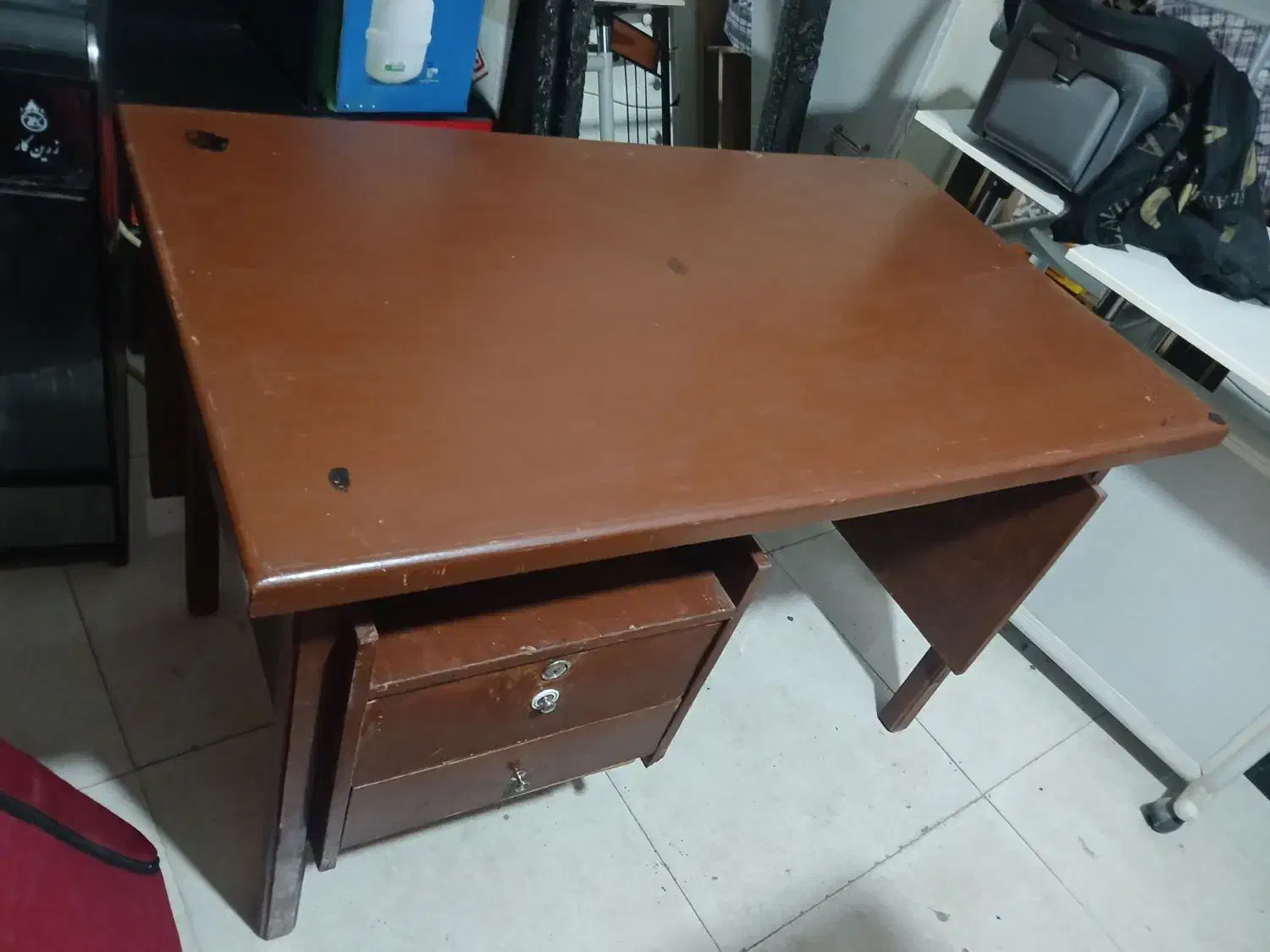 میز کار و میز کامپیوتر و میز تحریر|دفتر کار|خرمآباد, |دیوار