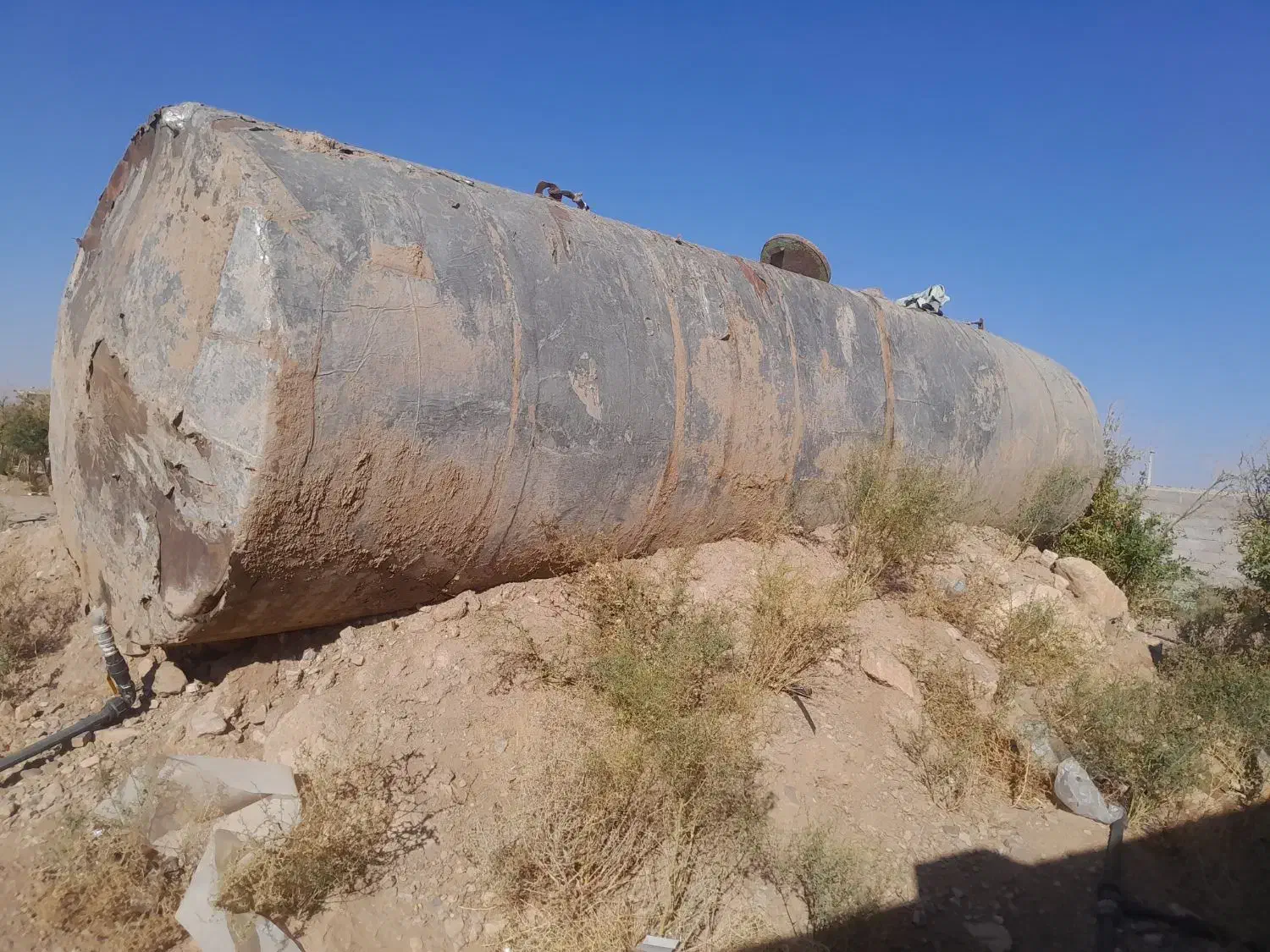 تانکر ۲۳۰۰۰لیتری|مصالح و تجهیزات ساختمان|ماهان, |دیوار