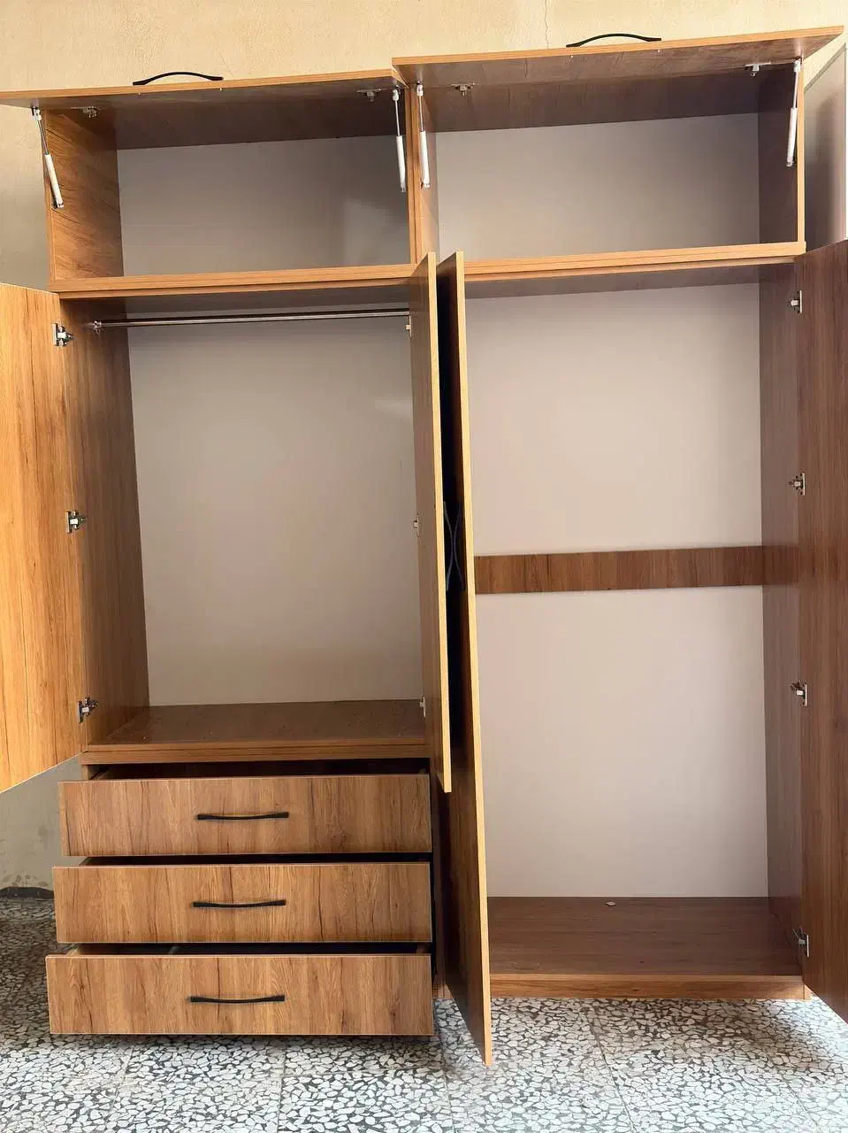 باسلام فروش انواع کمد دیواری ب قیمت تولیدی|جاکفشی، کمد، دراور|ساری, |دیوار