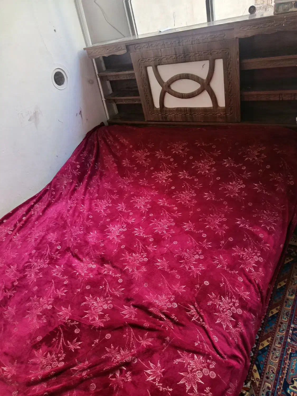 کشو وآینه وتخت|تخت و سرویس خواب|مشهد, کوشش|دیوار