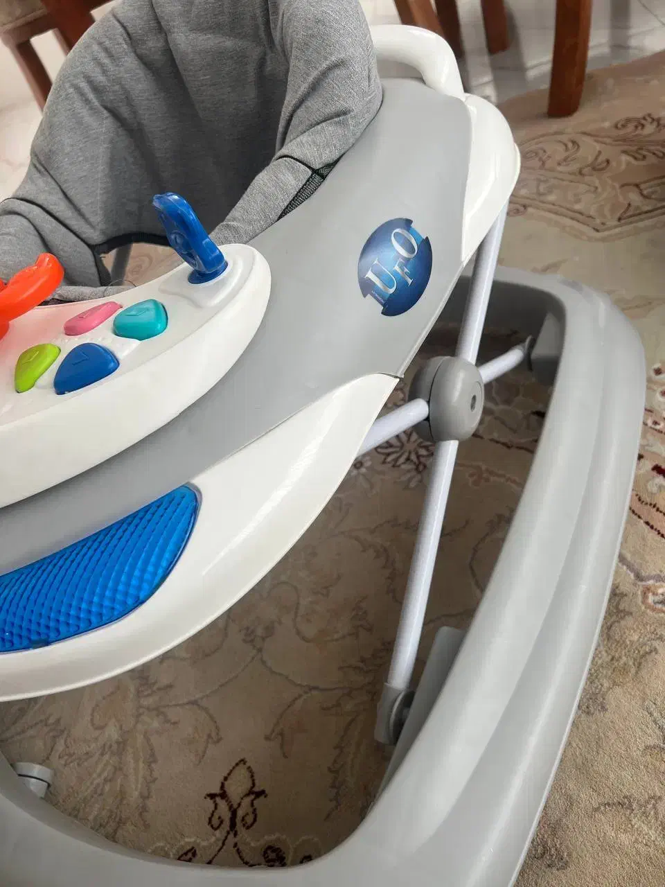 روروئک و کریر در حد نو|کالسکه و لوازم جانبی|همدان, |دیوار