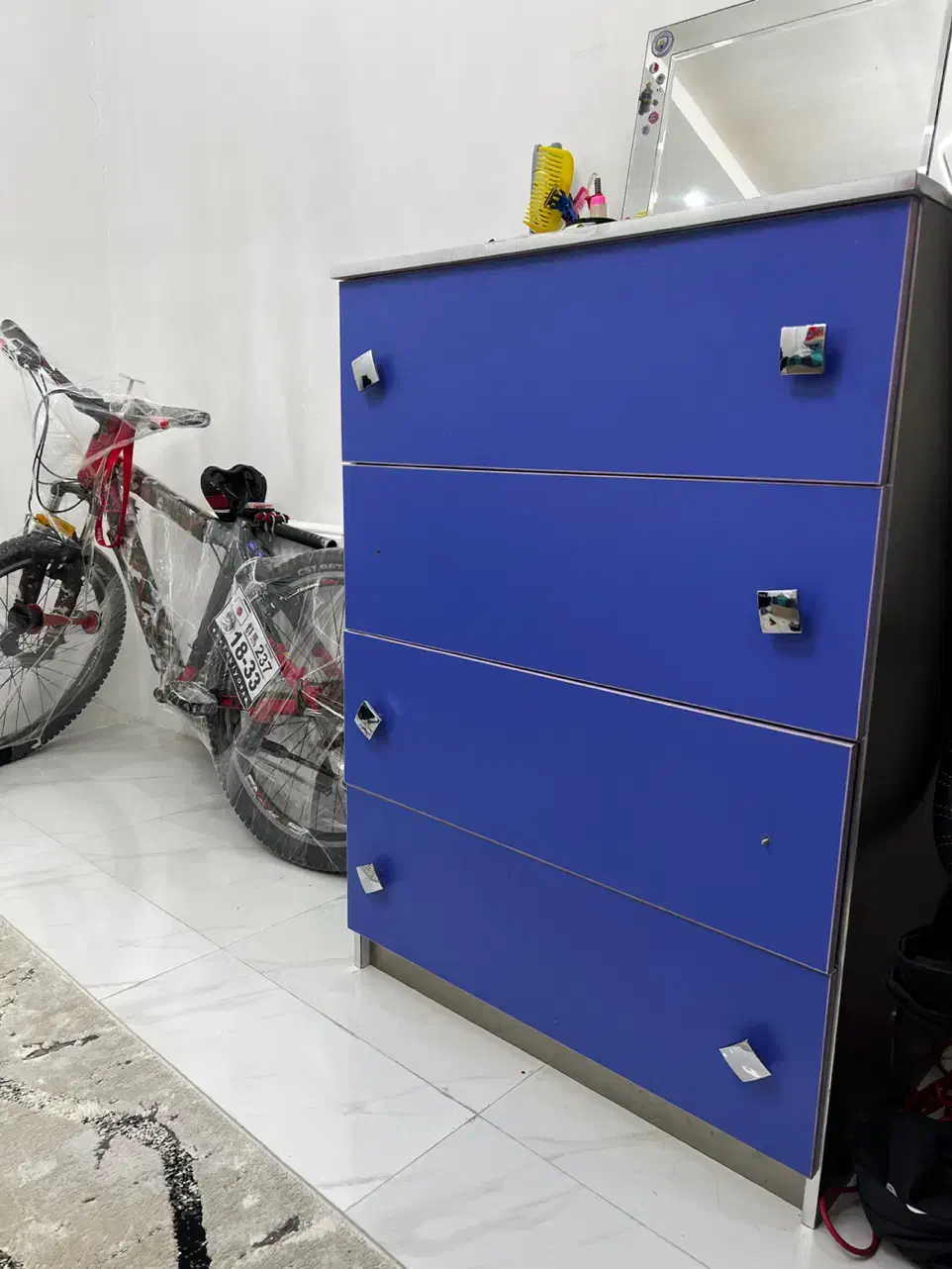 دراور ۴ کشو ام دی اف سفارشی|جاکفشی، کمد، دراور|تهران, باغ فیض|دیوار