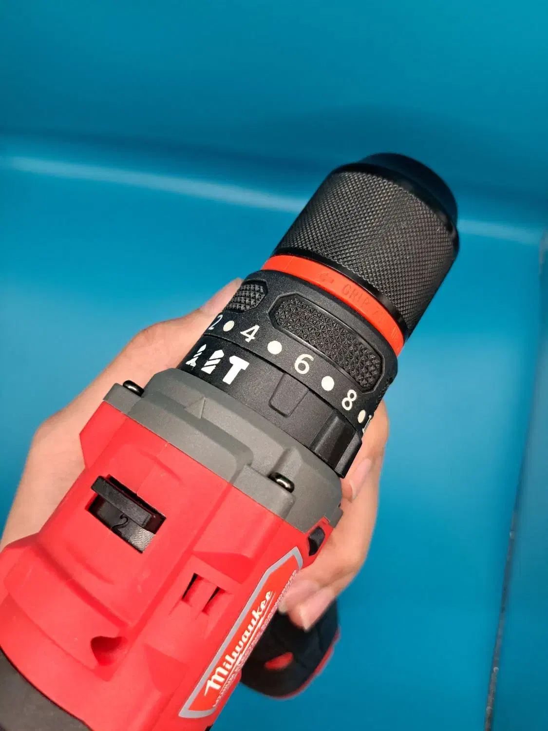 پیچ گوشتی شارژی میلواکی 24v چهار سلول براشلس|ابزارآلات|بندر گناوه, |دیوار