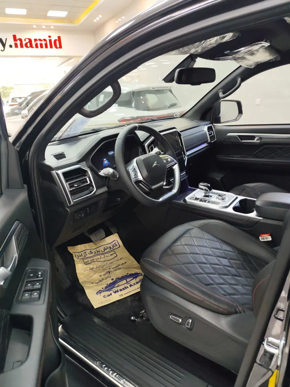 kmc t9. کی ام سی|خودرو سواری و وانت|اصفهان, نقش جهان|دیوار