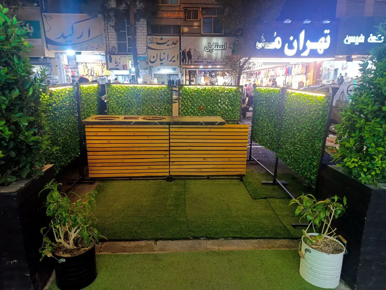 کارگر ساده آقا یا خانم نیازمندیم|استخدام خدمات فروشگاه و رستوران|تهران, افسریه شمالی|دیوار