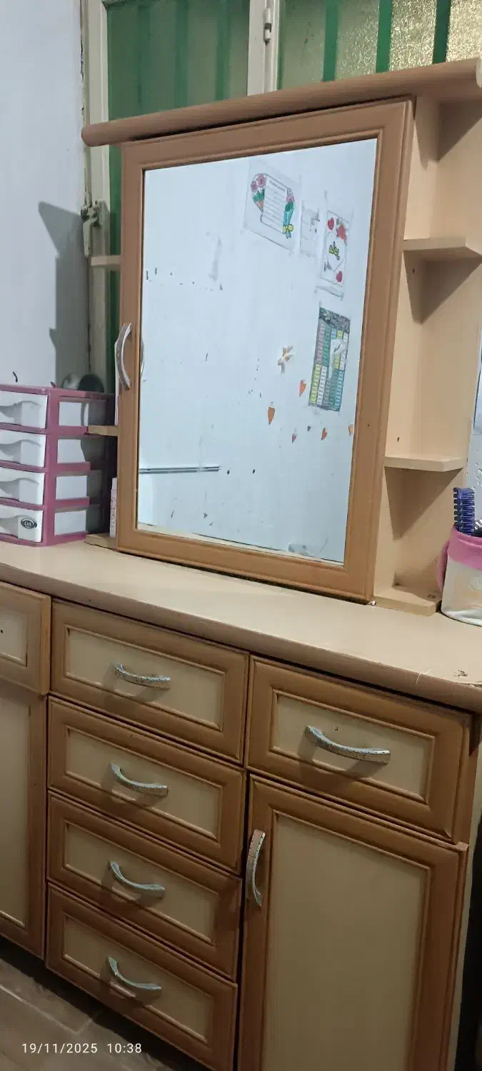 میز آرایشی ام دی اف تمیز|مبلمان خانگی و میز عسلی|سوسنگرد, |دیوار