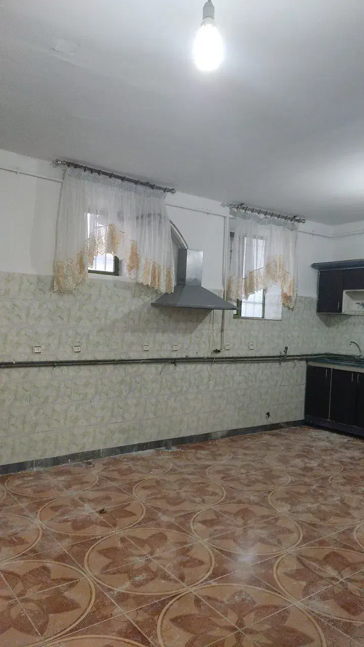 خانه ویلایی اجاره ای|اجارهٔ خانه و ویلا|ایوان, |دیوار