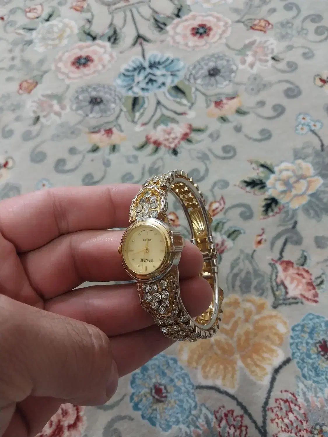 ساعت زنانه|ساعت|پرند, فاز ۶|دیوار