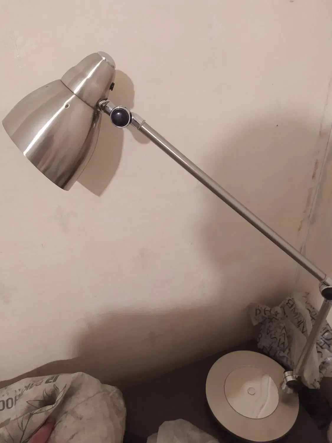 چراغ مطالعه فلزی استیل|لوازم التحریر|تهران, پرستار|دیوار