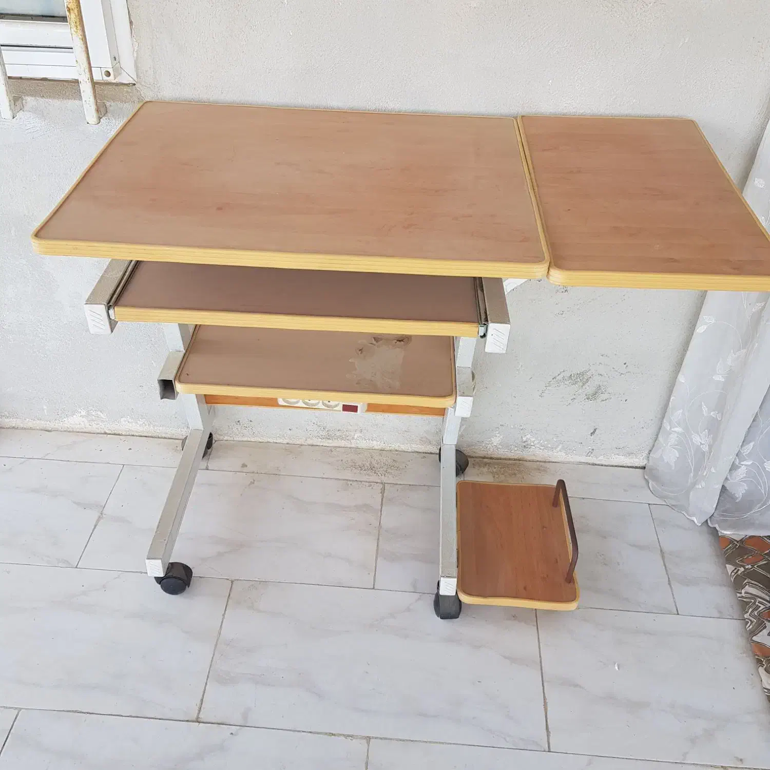 فروش میز کامپیوتر|میز تحریر و کامپیوتر|ارومیه, |دیوار