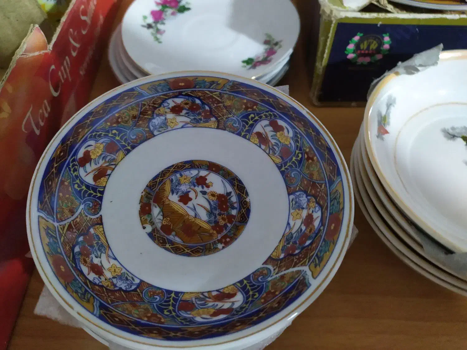 لیوان و استکان نلبکی قدیمی|ظروف سرو و پذیرایی|تبریز, |دیوار