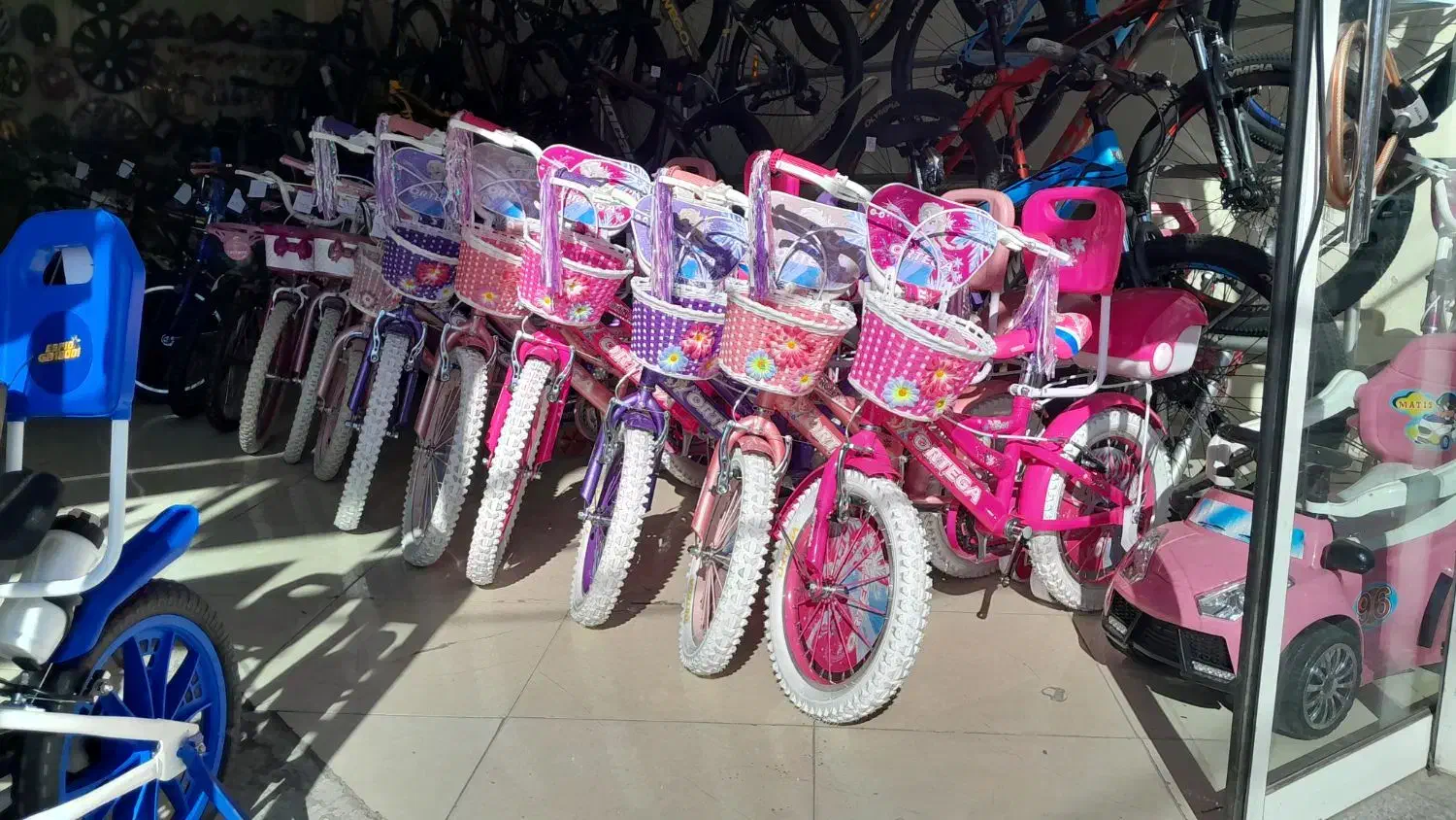 دوچرخه ۱۲و ۱۶ و۲۰ صورتی( جشن تولد)|دوچرخه، اسکیت، اسکوتر|مشهد, یوسفیه (شهرک غرب)|دیوار