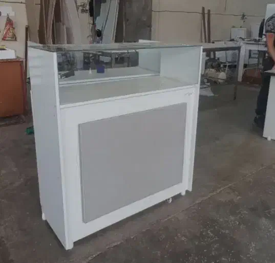 تولید میز پیشخوان و کانتر پایینترین قیمت|فروشگاه و مغازه|قم, چهل درخت|دیوار