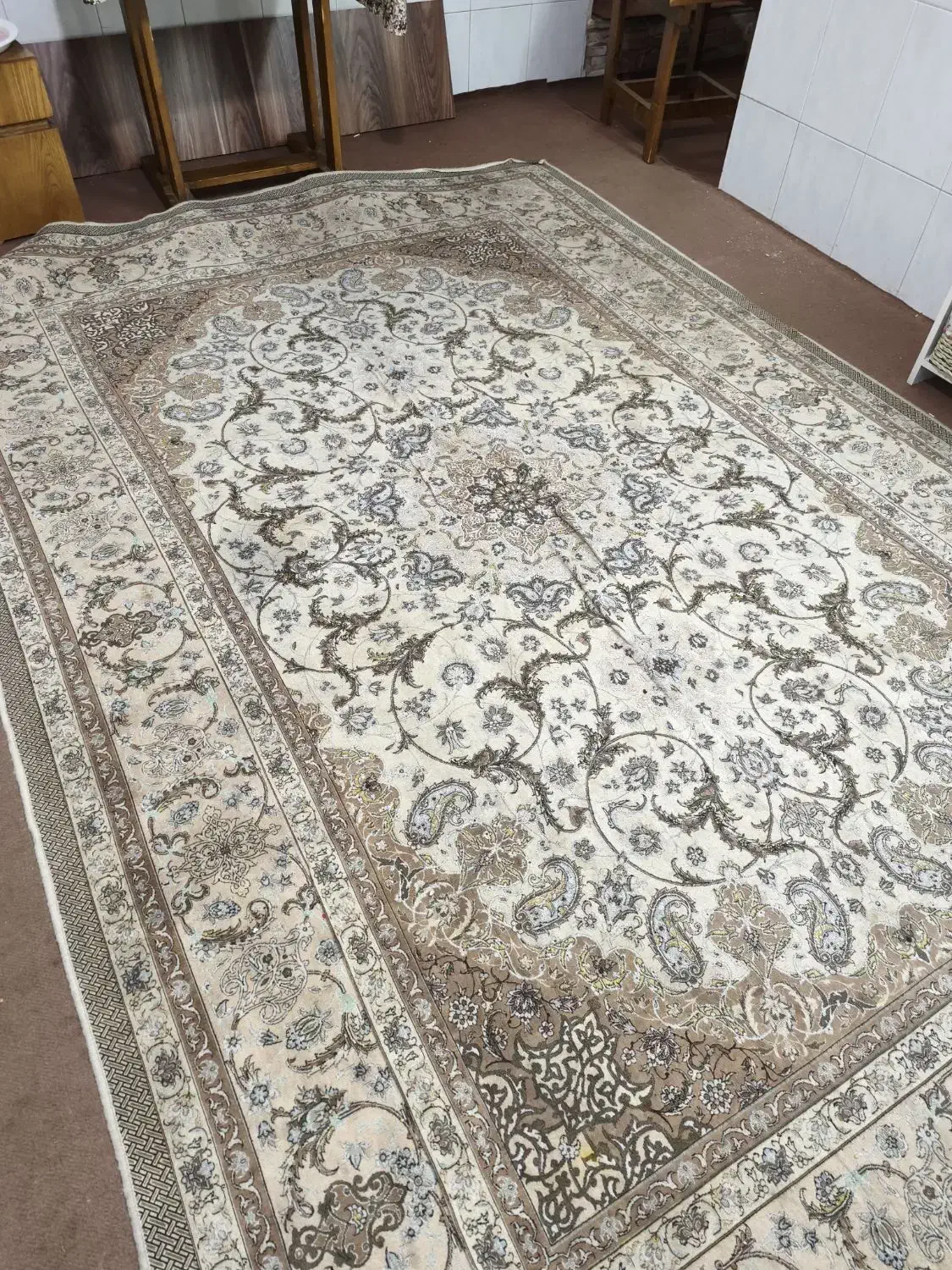 روفرشی|روفرشی|قم, نوقطار|دیوار