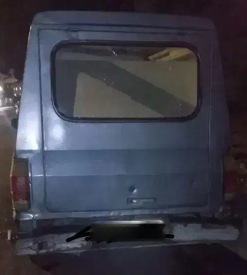 وانت مزدا ۱۶۰۰|خودرو سواری و وانت|فردیس, قریشی|دیوار