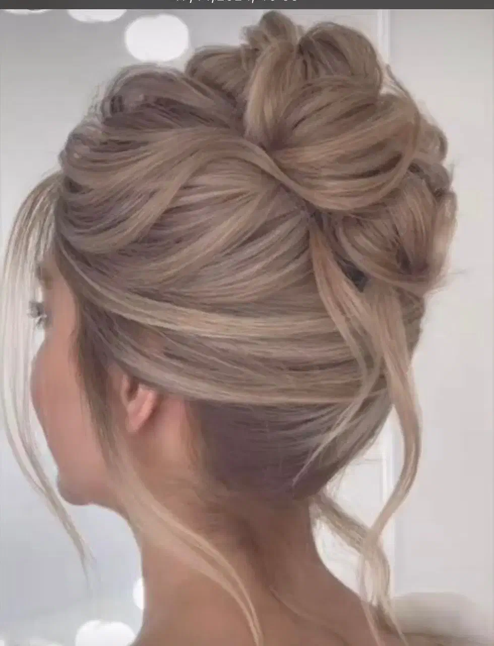 کاربر مواد شیمیایی ،رنگ ولایت و کراتین و...|خدمات آرایشگری و زیبایی|شاهرود, |دیوار