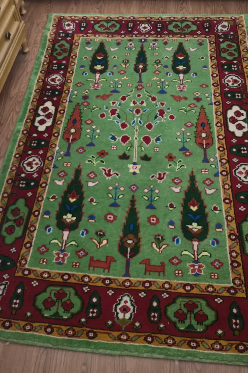 فرش دستباف ۳ متری|فرش|اسلام‌شهر, باغ فیض|دیوار