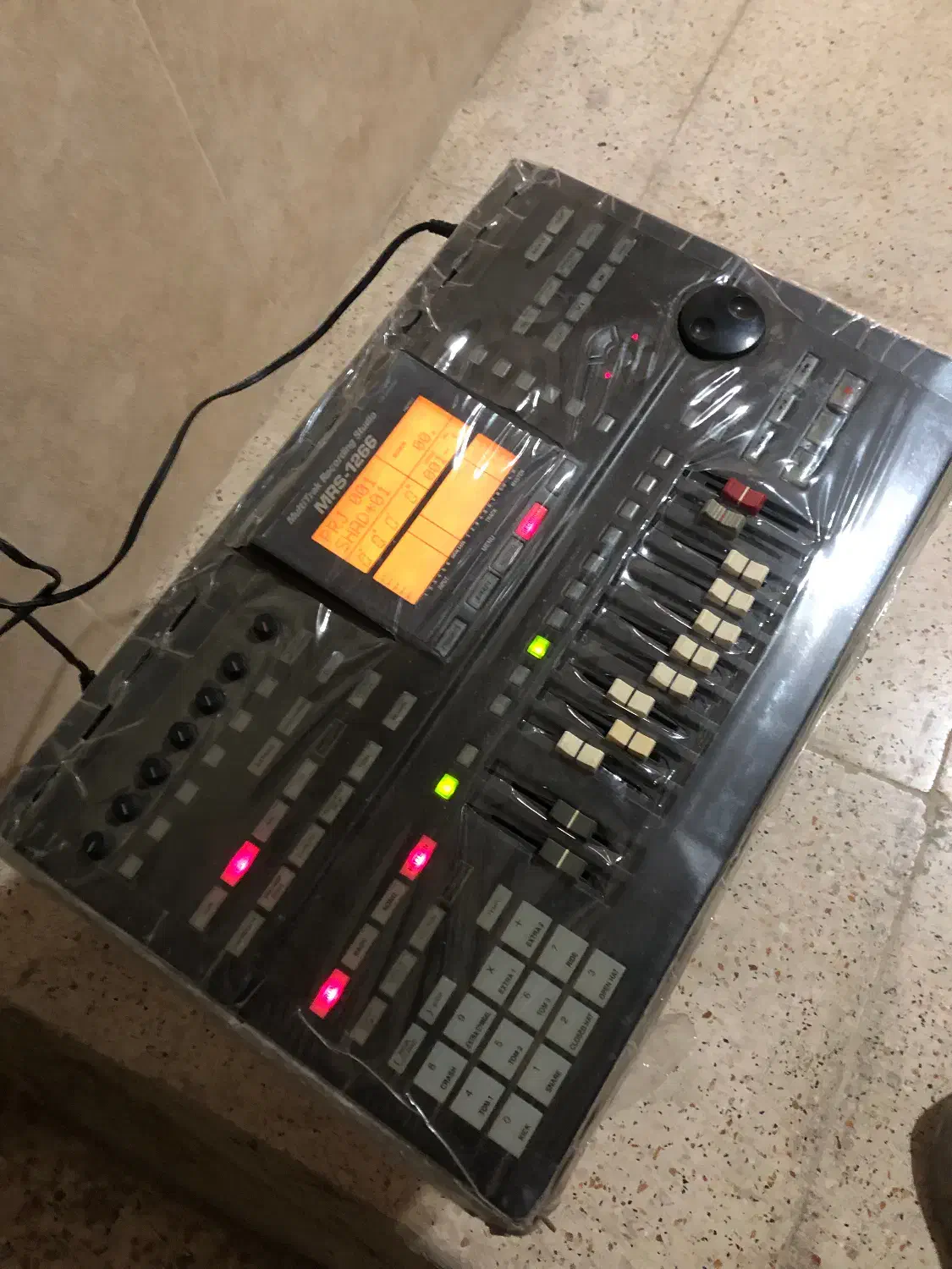 سمپلر|گیتار، بیس، امپلیفایر|کرمانشاه, |دیوار