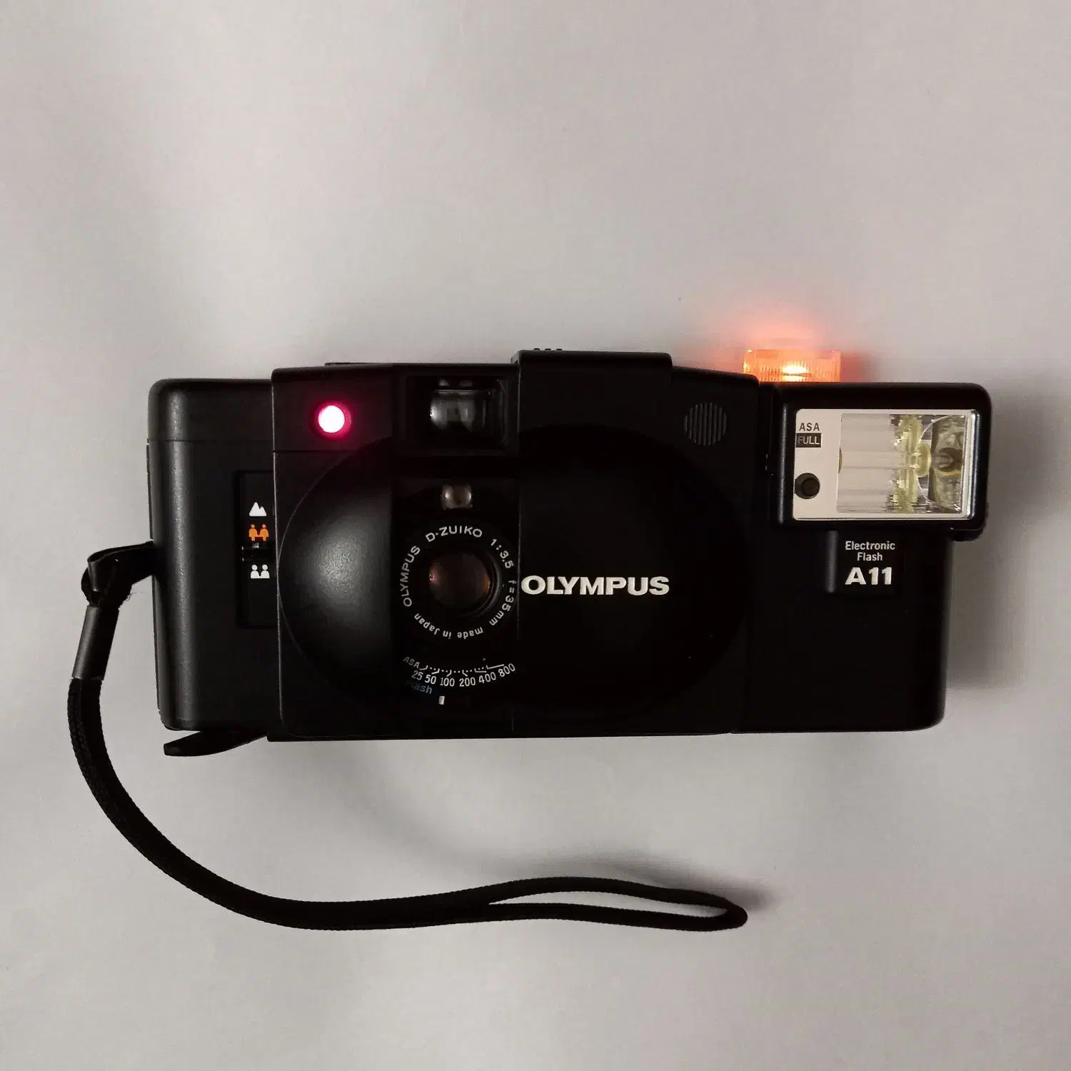 OLYMPUS XA2 + A11 FLASH|دوربین عکاسی و فیلم‌برداری|قائم‌شهر, |دیوار
