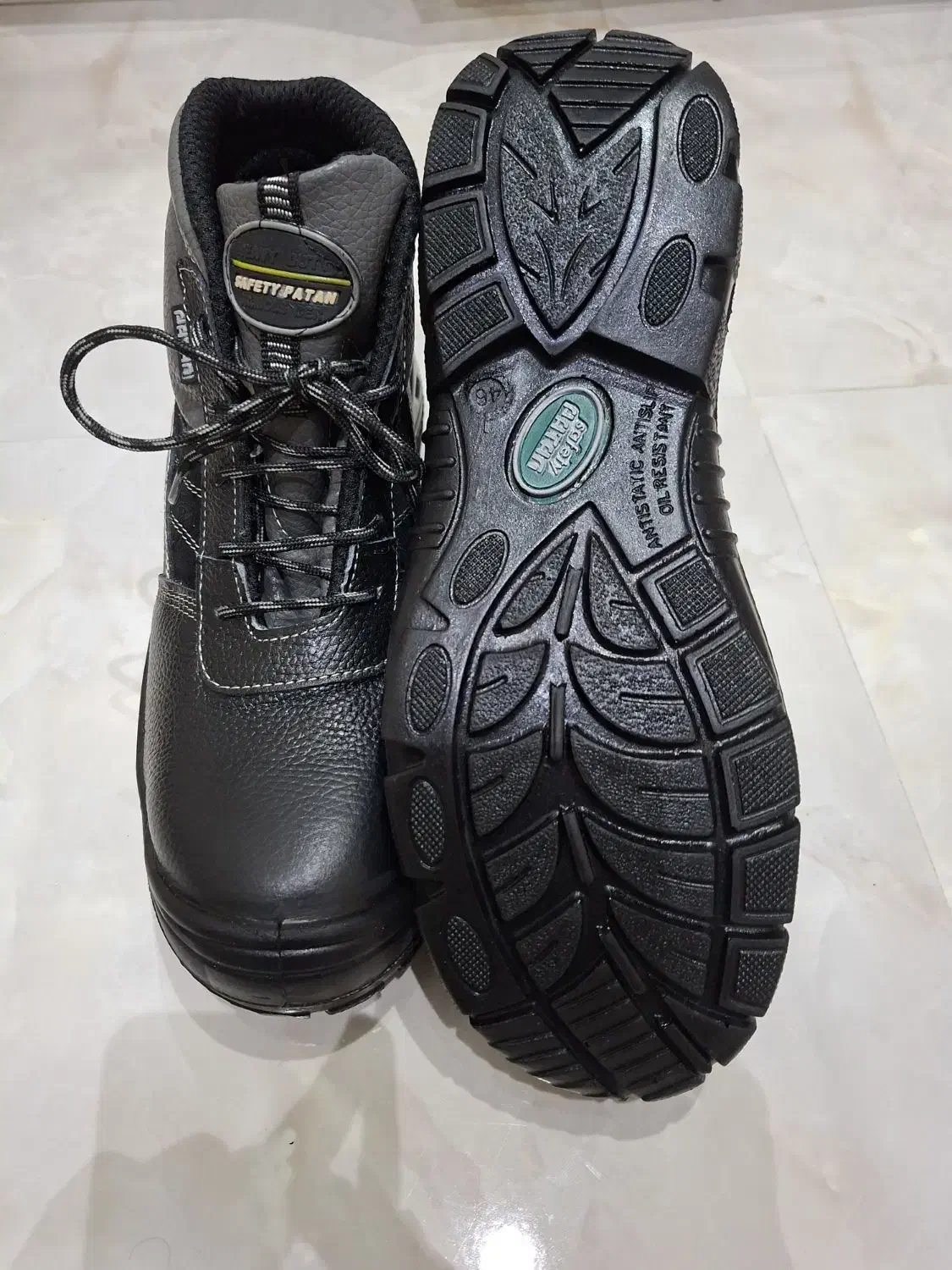 کفش کار نیم بوت با رویه چرم سایز ۴۶ و ۴۵|کیف، کفش، کمربند|تهران, شهمیرزادی|دیوار