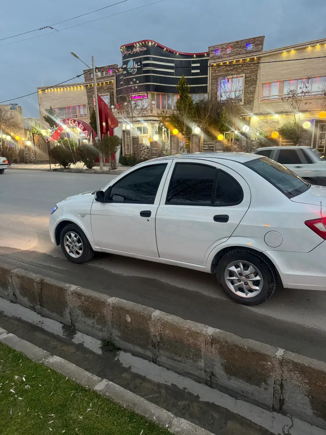 ساینا مدل99 دویس میلیون زیر قیمت|خودرو سواری و وانت|خرم‌آباد, |دیوار