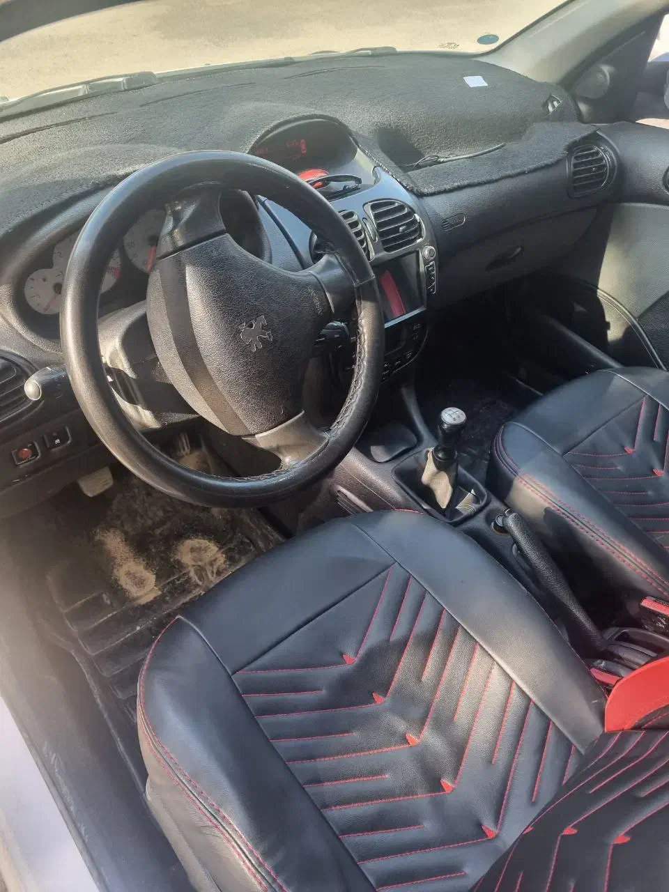 ۲۰۶ وی ۸ مدل ۹۶|خودرو سواری و وانت|بجنورد, |دیوار