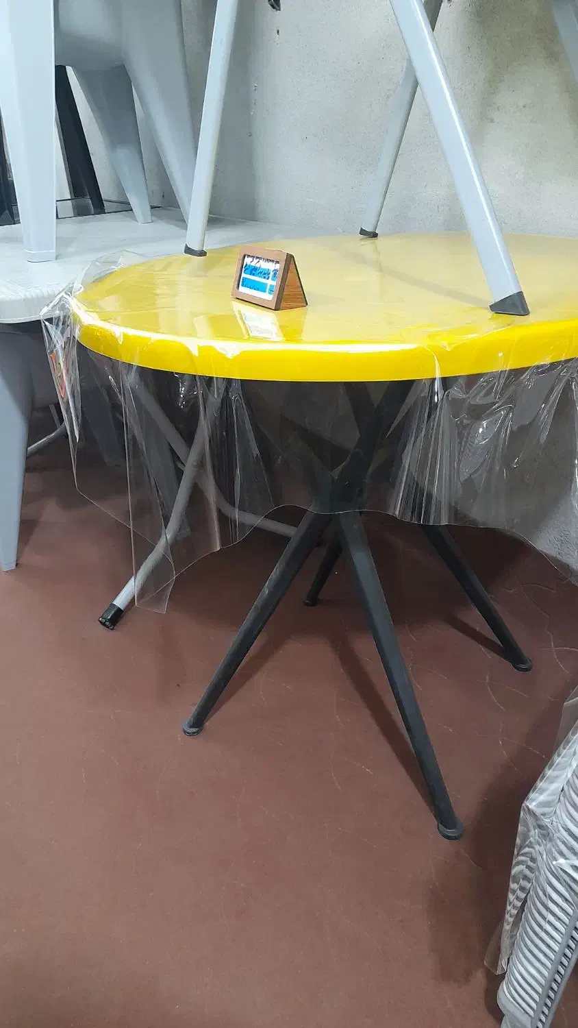 تاشو وکم جا دونفره رنگپاستیلی|کافیشاپ و رستوران|حمیدیا, |دیوار