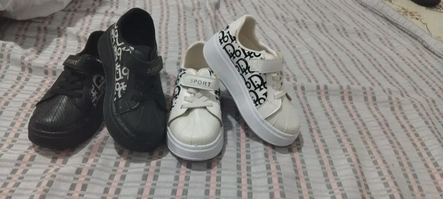 کتونی بچگانه|کفش و لباس بچه|قم, قلعه کامکار|دیوار