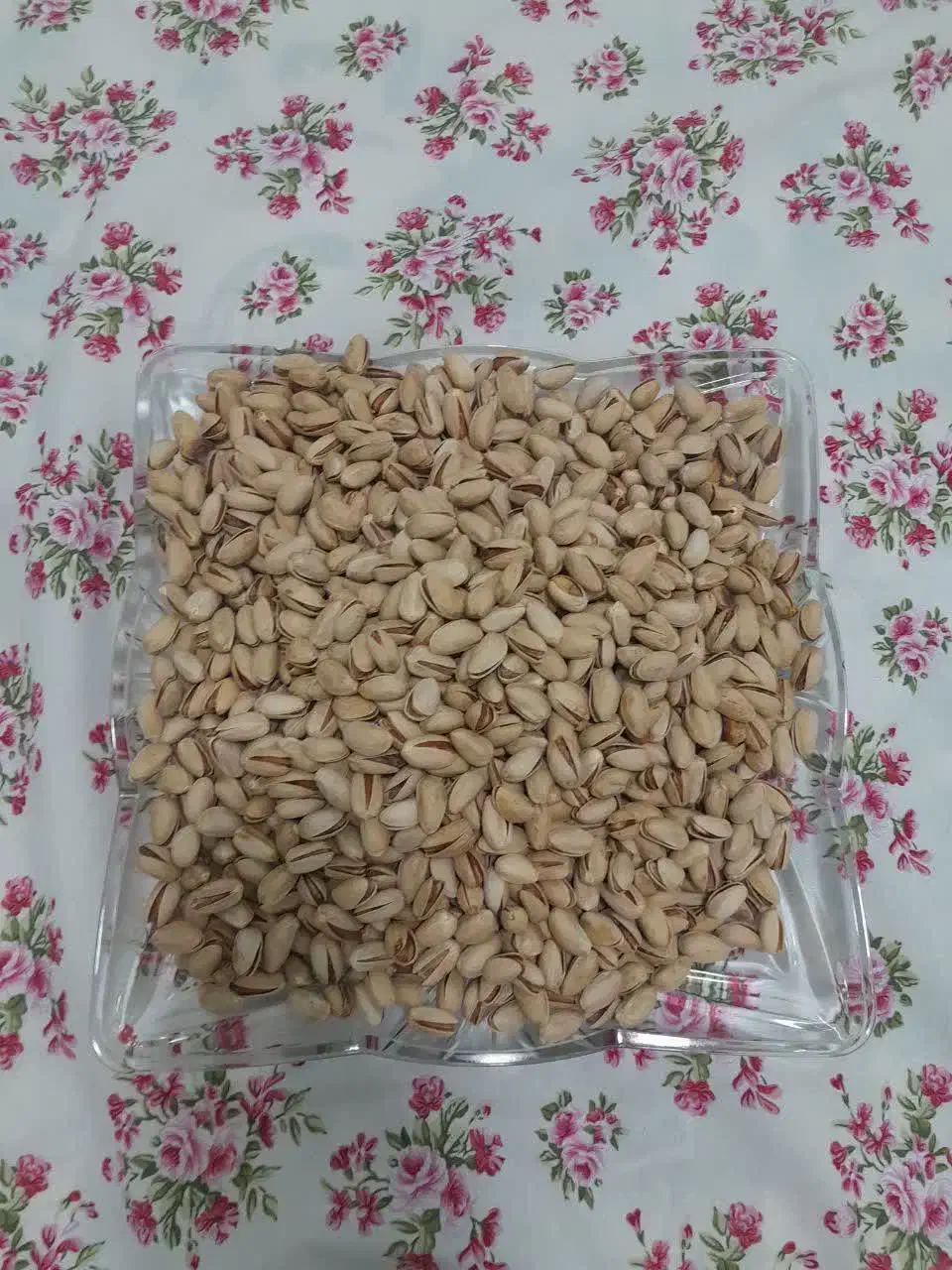 پسته اکبری فروشی|خوردنی و آشامیدنی|قم, منبع آب|دیوار