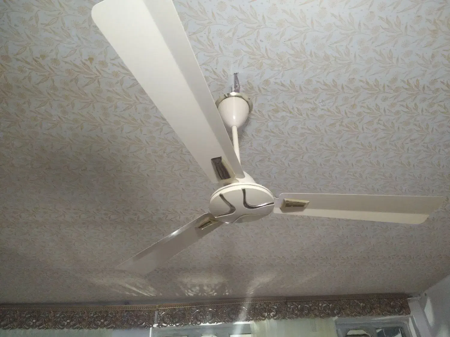 پنکه|پنکه و تصفیه‌کنندهٔ هوا|رومشکان, |دیوار