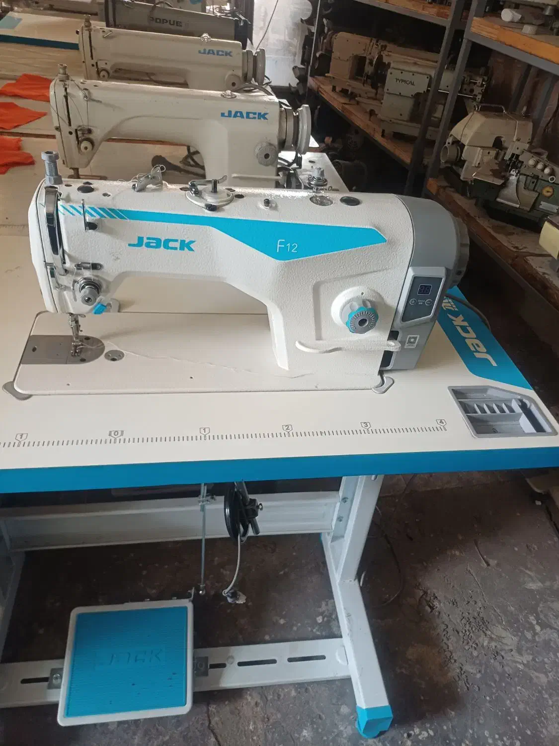 راسته دوز اف ۱۲در حد اک جک تمیز کم کار|چرخ خیاطی و ریسندگی|اصفهان, شاهد|دیوار