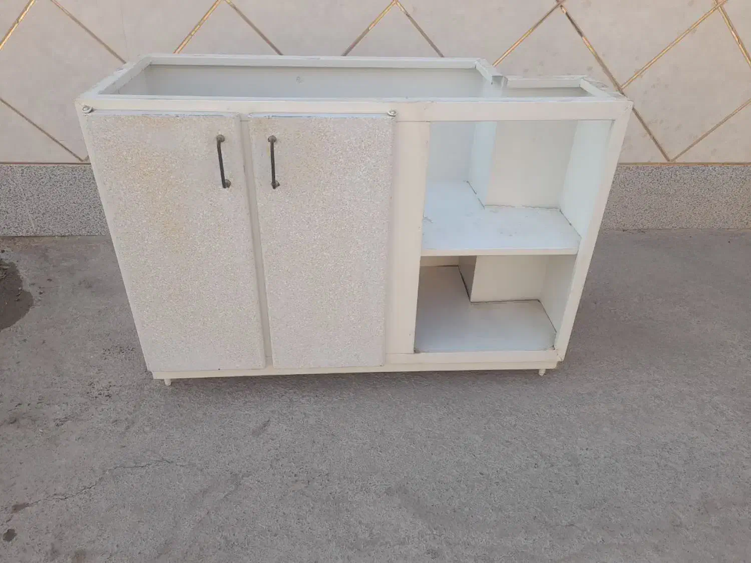 مقداری کابینت|مصالح و تجهیزات ساختمان|مبارکه, |دیوار