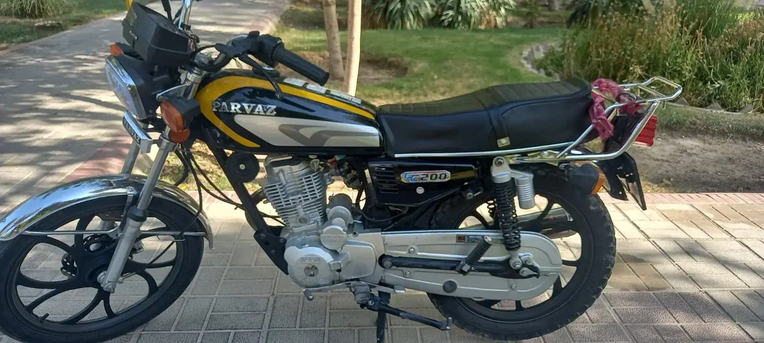 پرواز ۹۵ مدل۲۰۰ کاربراتور|موتورسیکلت|اصفهان, جویباره|دیوار