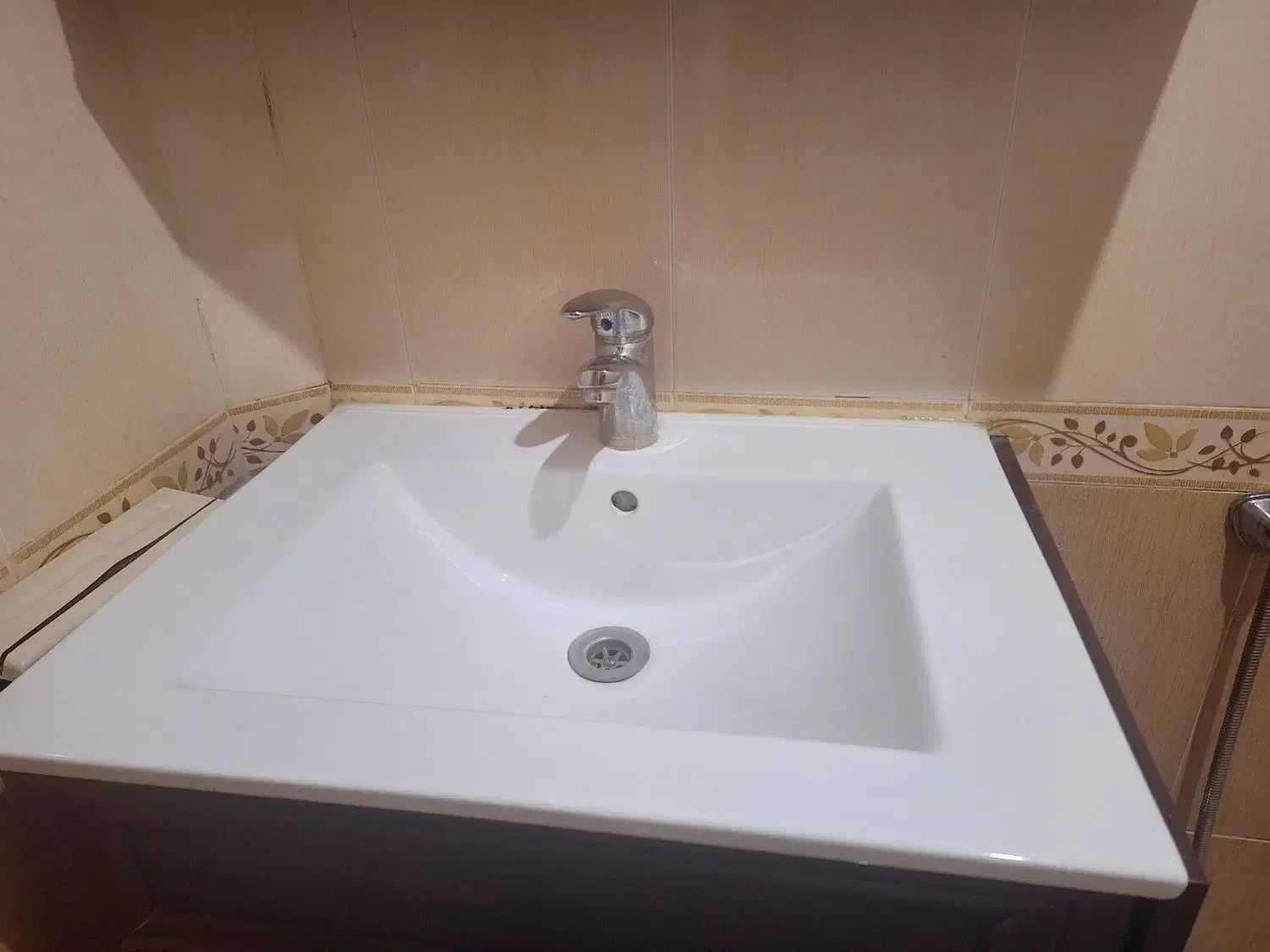 سنگ روشویی و آینه روشویی|لوازم سرویس بهداشتی|تهران, باغ فیض|دیوار