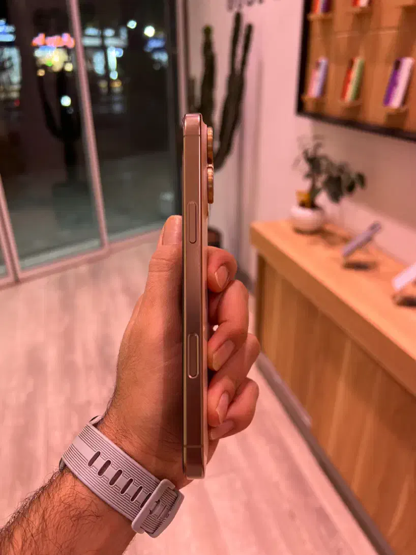 iPhone 16 Pro Max|موبایل|اصفهان, چرخاب|دیوار