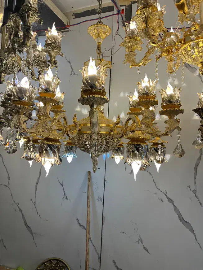 انواع لوستر تولیدی لوستر سلطنتی اف ویژه خرید نقدی|لوستر و چراغ آویز|اصفهان, شهرک کاوه|دیوار