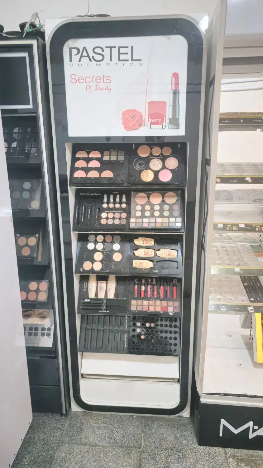 استند و ارشیپل لوازم ارایشی و بهداشتی|آرایشی، بهداشتی، درمانی|نیشابور, دارایی|دیوار